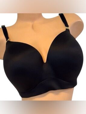 Victorias Secret 40DD Dream Angels Smooth Wireless Push Up Padded Plunge Bra